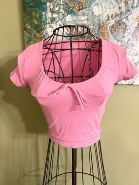 Hollister Pink Scoop Tie-Front Cropped Top